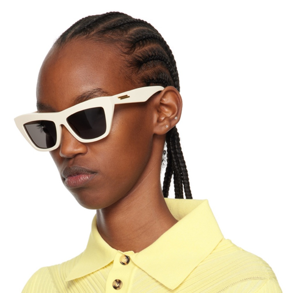 Bottega Veneta Off white cat eye sunglasses.